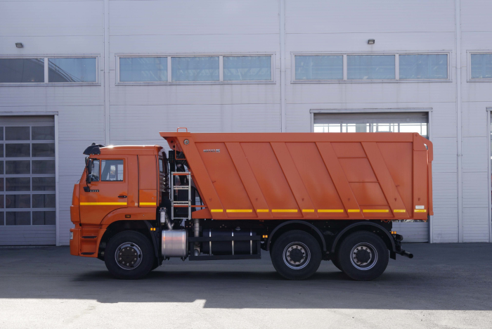 КАМАЗ 6520 самосвал