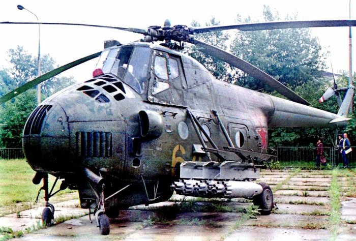 Ми-4 вертолет военный