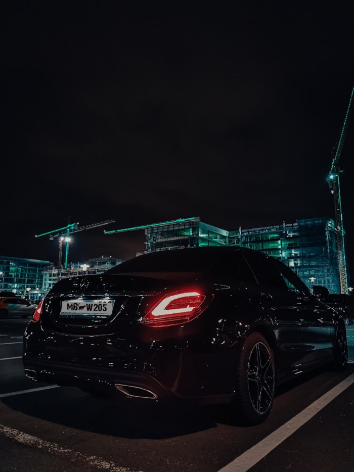 W205 Mercedes ночью
