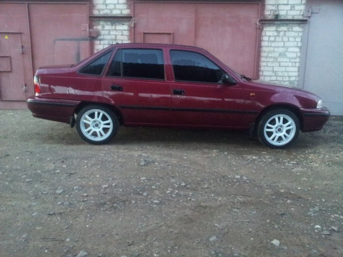 Daewoo Nexia 2 на r16