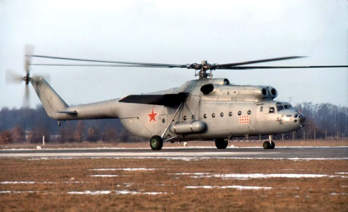 Транспортный вертолет ми6