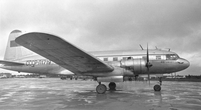 Ил-12 пассажирские самолёты СССР