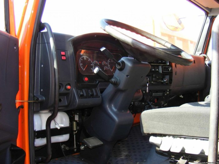 КАМАЗ 6520 салон кабины евро 4
