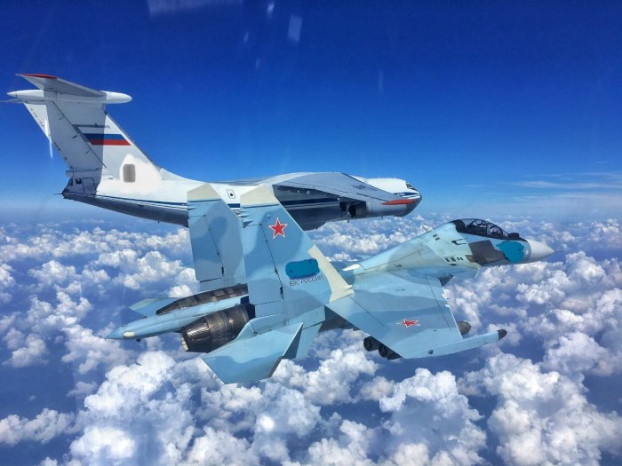 Су-30 и ил 76