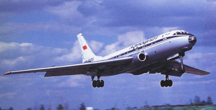 Пассажирский самолет ту 104 СССР
