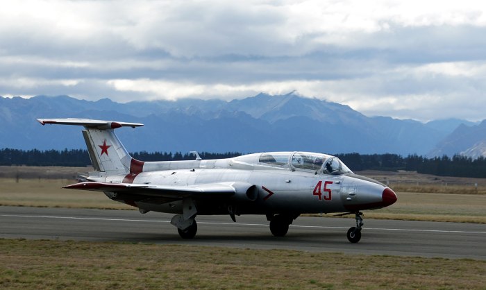 Л-29 самолет