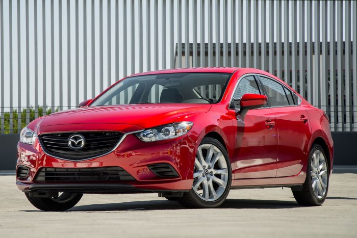Mazda 6 красная седан