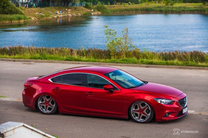 Mazda 6 GJ красная