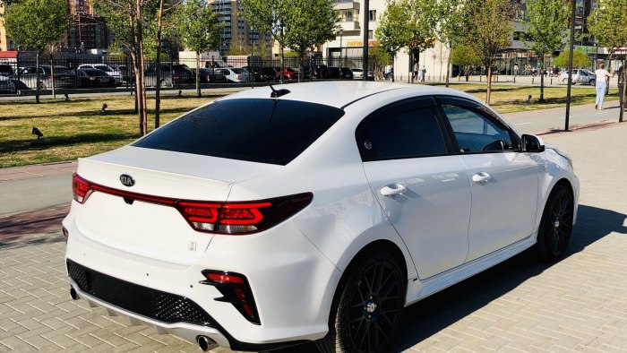 Kia Rio 4 White Tuning