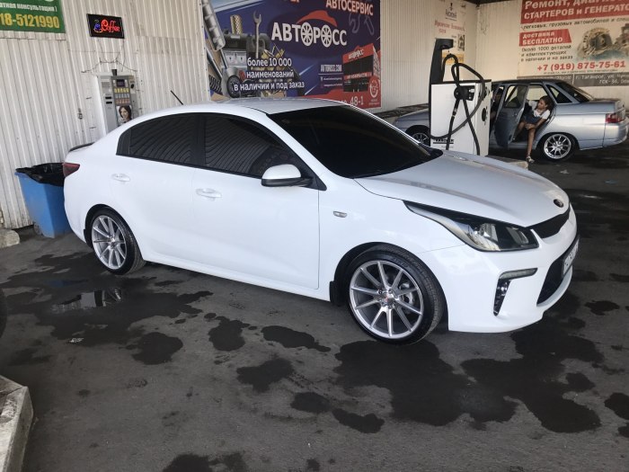 Kia Rio 4 белый