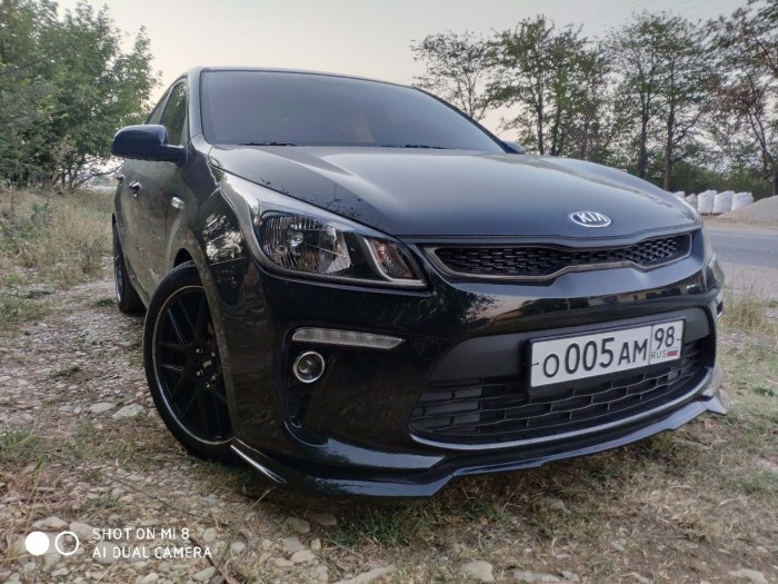 Kia Rio 4 Black Tuning