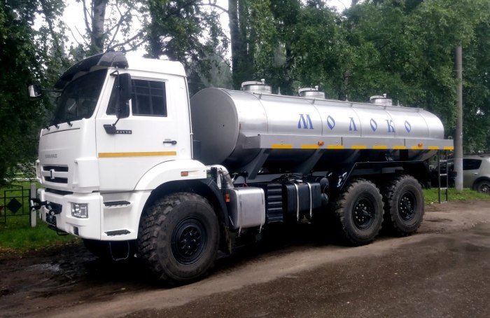КАМАЗ 5321 молоковоз