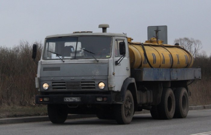 КАМАЗ 5321 молоковоз
