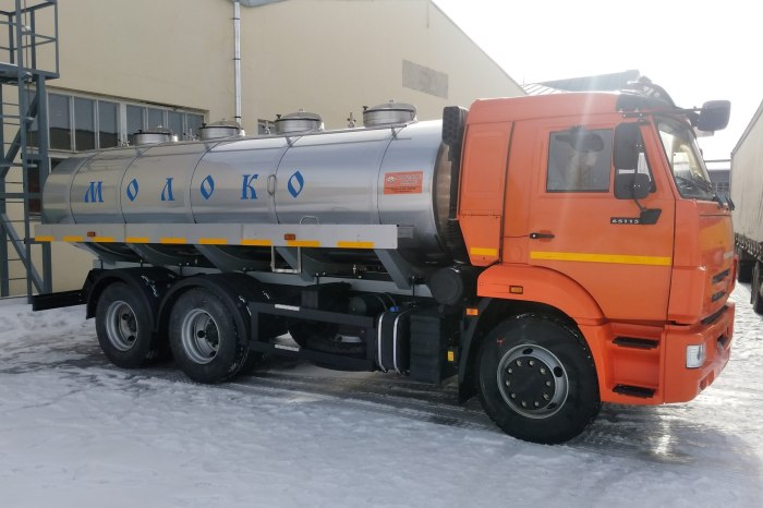 КАМАЗ 65207 молоковоз