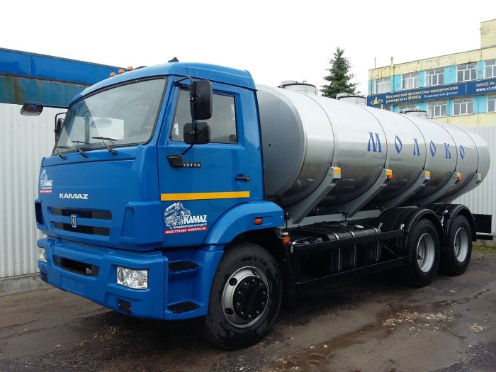 КАМАЗ 6520 молоковоз
