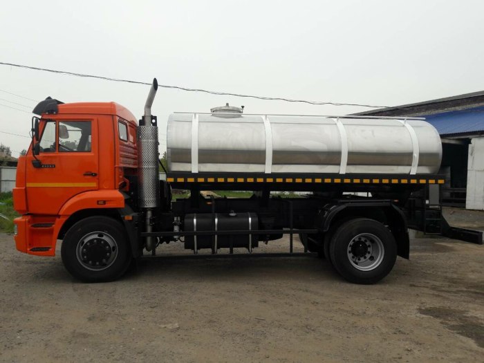 КАМАЗ 43253 молоковоз