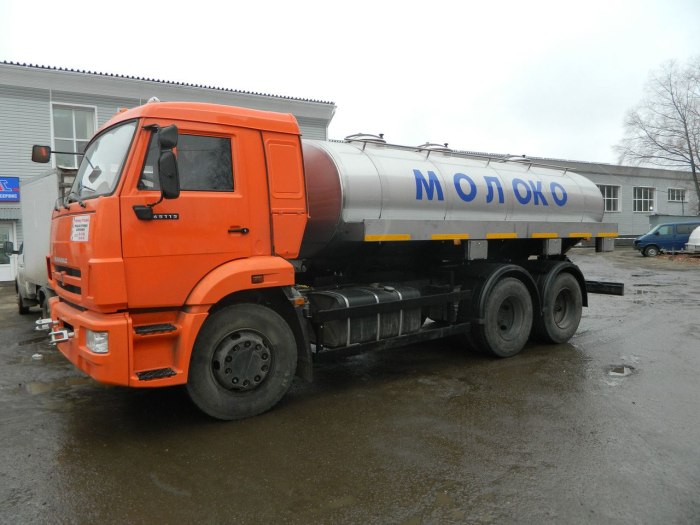 КАМАЗ 6520 молоковоз
