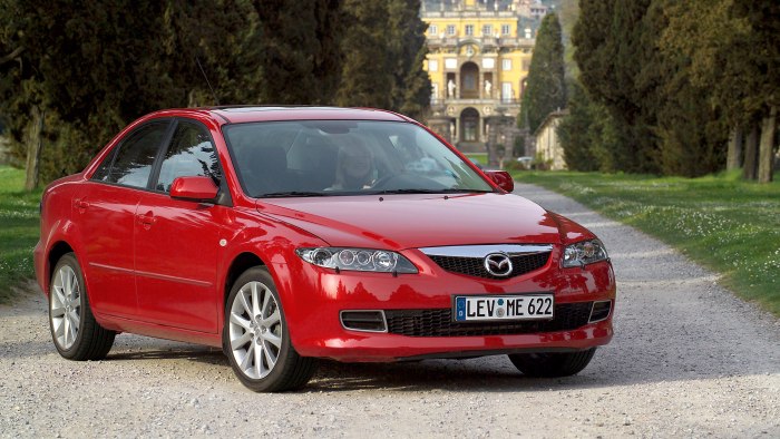 Мазда 6 2005 красная