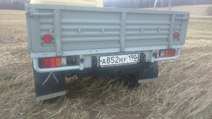 Крепление задних фонарей УАЗ 3303