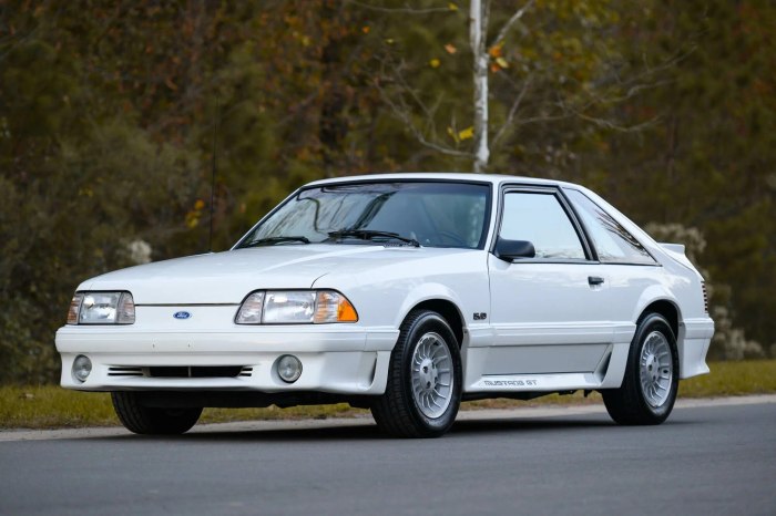 Форд 1990