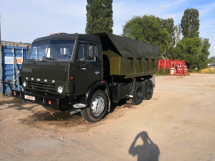 КАМАЗ 5511 самосвал зеленый