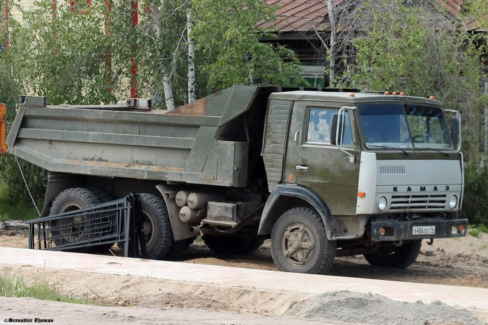 КАМАЗ 5511 зеленый