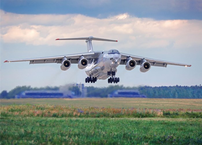 Самолёт ил-76мд-90а