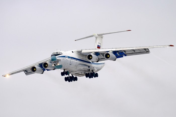 Ил-76 военно-транспортный самолёт