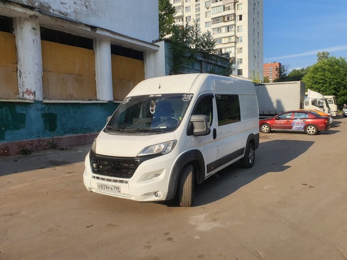 Пежо боксер 250 с иранской тонировкой