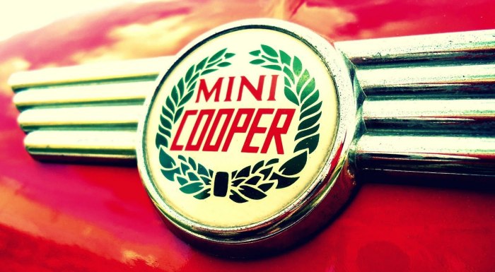 Mini Cooper знак