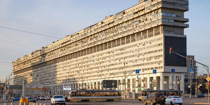 Дом корабль на Тульской дом атомщиков