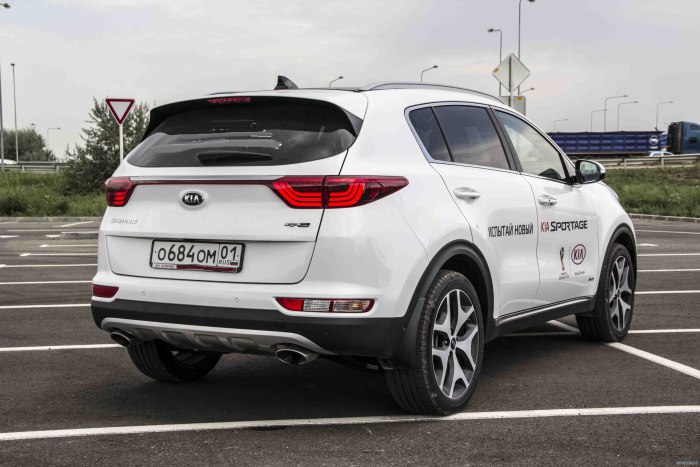 Kia Sportage новый сзади