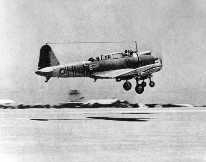 Dauntless VMSB-233 sister