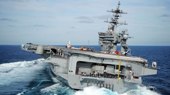 Авианосец CVN-70