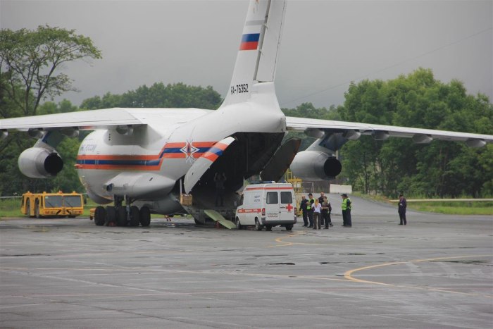Самолёт ил-76 МЧС