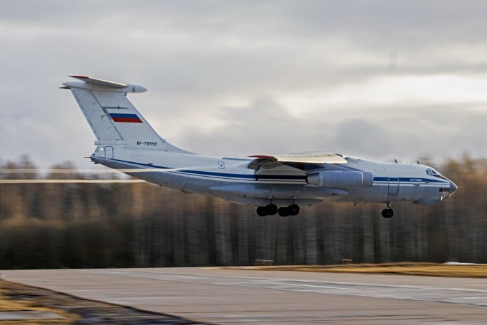 Военно-транспортный самолёт ил-76мд
