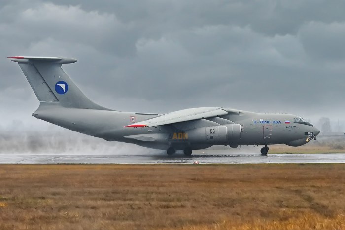 Ил 78