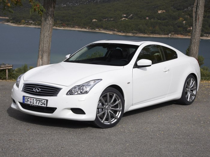 Инфинити двухдверная g37s