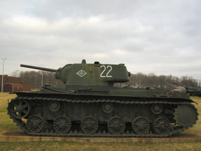 Танк кв 2