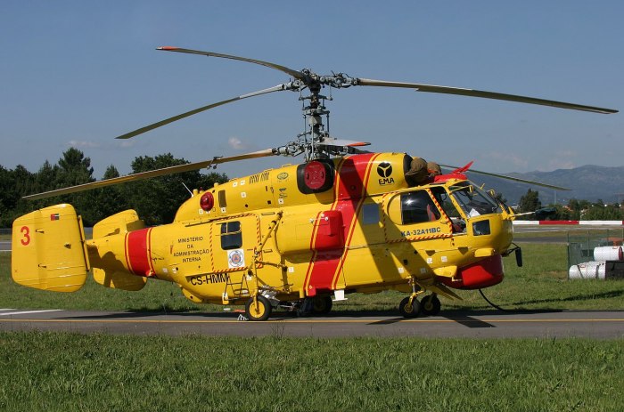 Ка-32 вертолёт салон