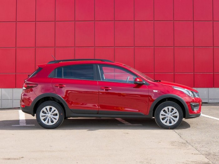Kia Rio x-line красный