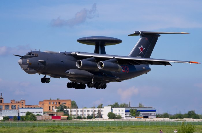 Самолет ДРЛО А-100