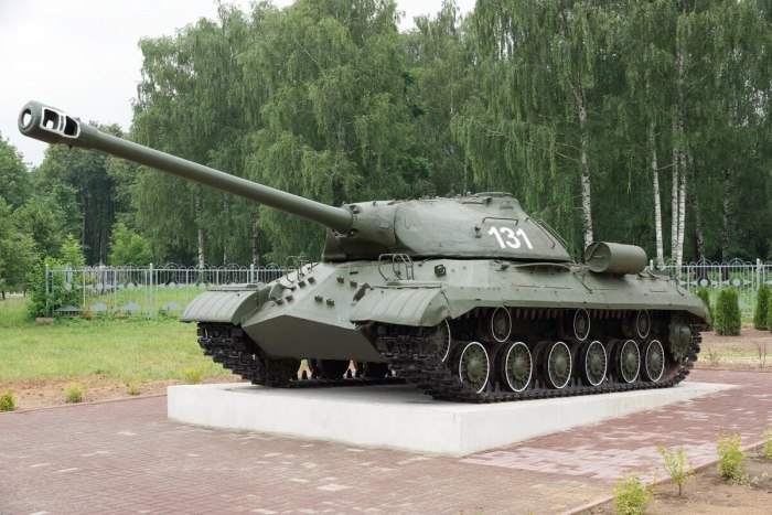 Танк Иосиф Сталин 3