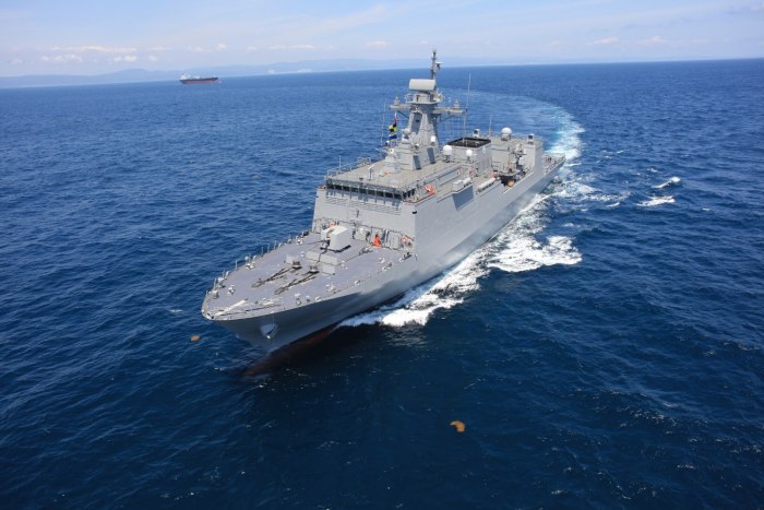 Новый минный заградитель Nampo 570 ВМС Республики Корея