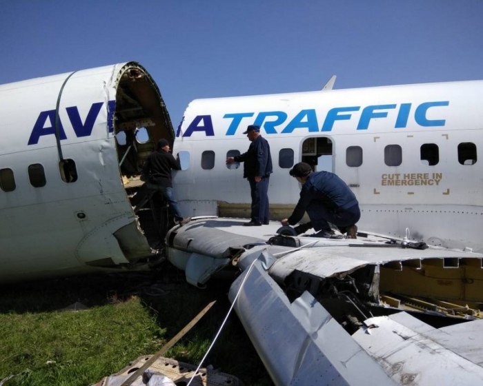 Боинг 737 300 узбекские