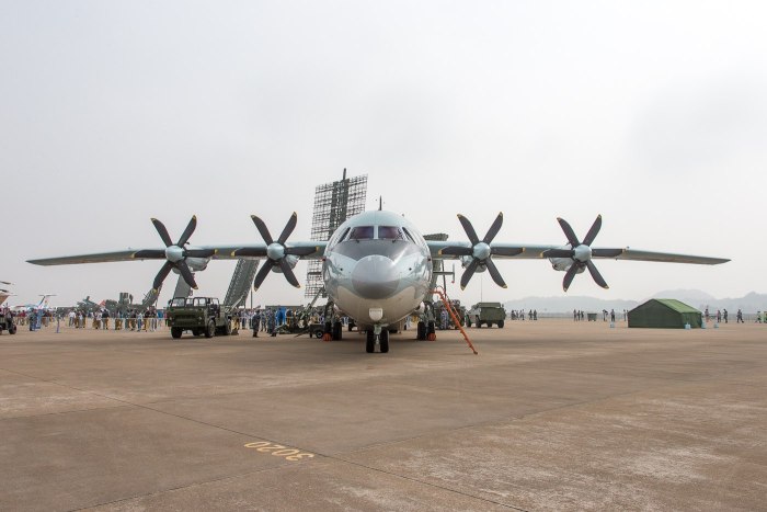 Самолет РЭБ Y-9