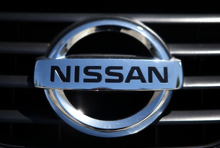 Nissan знак