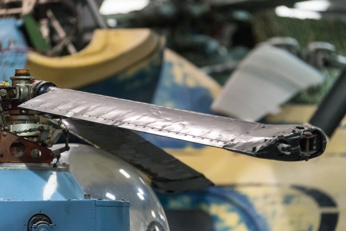 Лонжерон лопасти вертолета ми-8