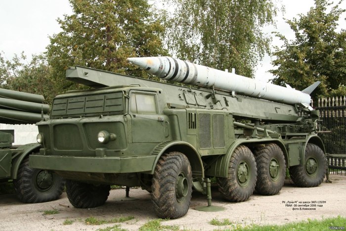 Грузовик ЗИЛ 135