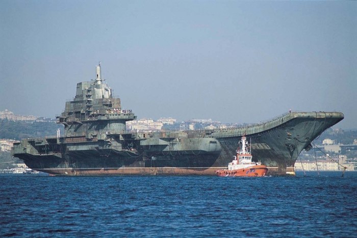 Ляонин авианосец